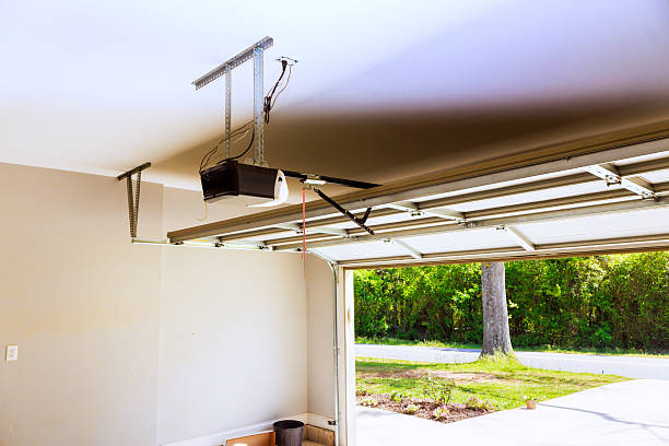 Top rated local Garage Door Panel Replacement specialists in Poynette, WI